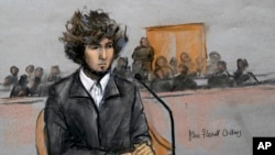 Bức vẽ nghi can Dzhokhar Tsarnaev ngồi trong phòng tòa án quận ở Boston, Massachusetts, 18/12/2014.