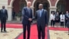 Shugaban kasar Amurka Joe Biden ya gana da takwaransa na Angola Joao Lourenco a fadarsa dake birnin Luanda.