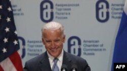 Phó Tổng thống Hoa Kỳ Joe Biden thúc giục giới hữu trách Nga cải tổ chính trị và củng cố luật pháp nếu như muốn thu hút các nhà đầu tư nước ngoài, ngày 10/3/2011