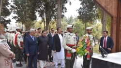 عمران خان نے شہدا کی یاد گار پر بھی حاضری دی