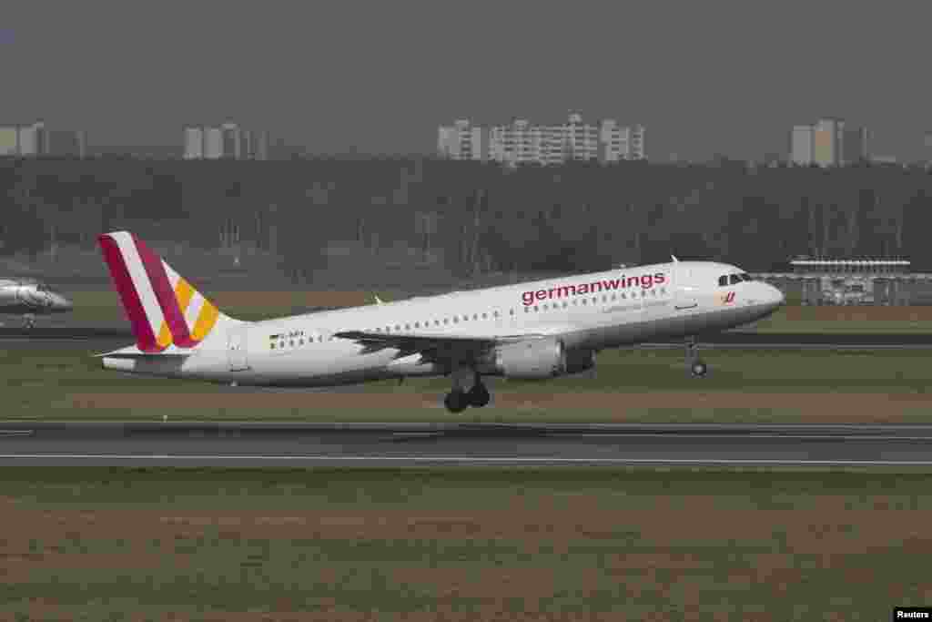 Một chiếc máy bay Airbus A320 của hãng hàng không giá rẻ Germanwings cất cánh từ sân bay Berlin. (Ảnh tư liệu).