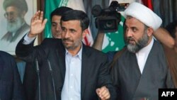 Phát biểu trước những người ủng hộ Hezbollah tại thành phố Bint Jbeil, ông Ahmadinejad tuyên bố rằng dân chúng ở thành phố này sẽ trường tồn trong khi Israel sẽ diệt vong.