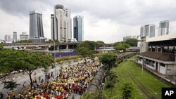 Người biểu tình diễu hành trên đường phố đòi cải tổ bầu cử ở Kuala Lumpur, Malaysia, 28/4/2012