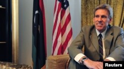 Ðại sứ Hoa Kỳ tại Libya Christopher Stevens tại tư gia ở Tripoli, ngày 28/6/2012