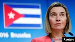 Người đứng đầu Uỷ ban Chính sách Đối ngoại của Liên minh châu Âu Federica Mogherini tổ chức một cuộc họp báo sau cuộc gặp với Ngoại trưởng Cuba Bruno Rodriguez tại Hội đồng EU, Brussels, Bỉ, ngày 12 tháng 12 năm 2016.