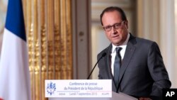 Tổng thống Pháp Francois Hollande phát biểu trong cuộc họp báo tại điện Elysee ở Paris, ngày 7/9/2015.