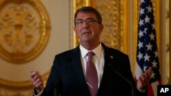 Bộ trưởng Quốc phòng Mỹ Ashton Carter.