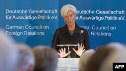 Tổng giám đốc IMF, Christine Lagarde, cho rằng những chủ nợ công của châu Âu cần phải giúp giảm nợ cho Hy Lạp