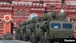 Hệ thống S-400 trong một cuộc diễu hành ở Moscow, Nga.