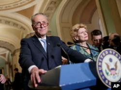 Senato'da azınlıktaki Demokrat Parti grup başkanı Chuck Schumer