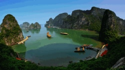 Một khung cảnh của Vịnh Hạ Long ở tỉnh Quảng Ninh của Việt Nam. UNESCO sẽ cử một nhóm chuyên gia đến đánh giá rủi ro giữa lúc có "nhiều dự án phát triển du lịch mới."