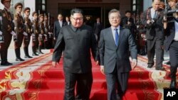 Ông Kim Jong Un và ông Moon Jae-in gặp nhau vào tháng 5/2018.