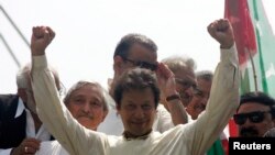 تحریک انصاف کے چیئرمین عمران خان