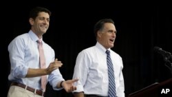 Ứng cử viên tổng thống của đảng Cộng hòa Mitt Romney và ứng cử viên phó tổng thống Paul Ryan trong cuộc vận động tại Nevada, ngày 23/10/2012