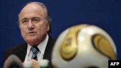 Ông Blatter, Chủ tịch FIFA loan báo thành lập một đội đặc nhiệm FIFA với mục tiêu tạo ra một World Cup hấp dẫn hơn là giải diễn ra vừa qua ở Nam Phi