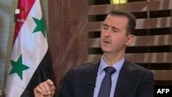 Tổng thống Syria al-Assad nói ông ‘không lo ngại’ về cuộc nổi dậy, và cảnh báo hậu quả đối với bất kỳ hành động quân sự nào nhắm vào nước ông.