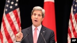 Ngoại trưởng Hoa Kỳ John Kerry đọc diễn văn tại Đại học Kỹ thuật Tokyo, ngày 15/4/2013.