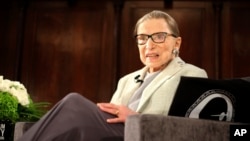 Anayasa Mahkemesi Yargıcı Ruth Bader Ginsburg 