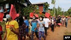 Biểu tình chống quân đội đảo chánh, tại Dawei, Myanmar, ngày 5/5/2021.