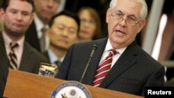 Ngoại trưởng Mỹ Rex Tillerson nói chuyện với các nhân viên tại Bộ Ngoại giao ở Washington, Hoa Kỳ, 2/2/2017.