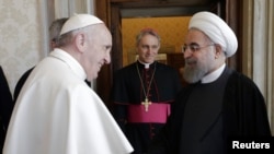 Đức Giáo Hoàng tiếp Tổng thống Iran Hassan Rouhani tại Vatican, ngày 26/1/2016.