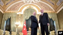 Thủ tướng Thổ nhĩ kỳ Recep Tayyip Erdogan gặp nhau ở điện Kremlin, Moscow. Ảnh chụp ngày 8/4/2019. (Alexei Nikolsky, Sputnik, Kremlin Pool Photo via AP)