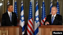 Tổng thống Obama nghe bài phát biểu của Thủ tướng Israel Benjamin Netanyahu tại một cuộc họp báo ở dinh thự của Thủ tướng tại Jerusalem, 20/3/2013 (REUTERS/Larry Downing)