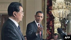 Tổng thống Hoa Kỳ Barack Obama và Chủ tịch Trung Quốc Hồ Cẩm Ðào trong cuộc họp báo chung tại Tòa Bạch Ốc, ngày 19/1/2011