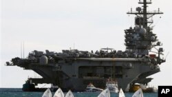 Siêu hàng không mẫu hạm thuộc lớp Nimitz - USS George H.W.Bush của Mỹ.