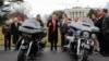 Trump phủ nhận việc gây ra quyết định của Harley-Davidson