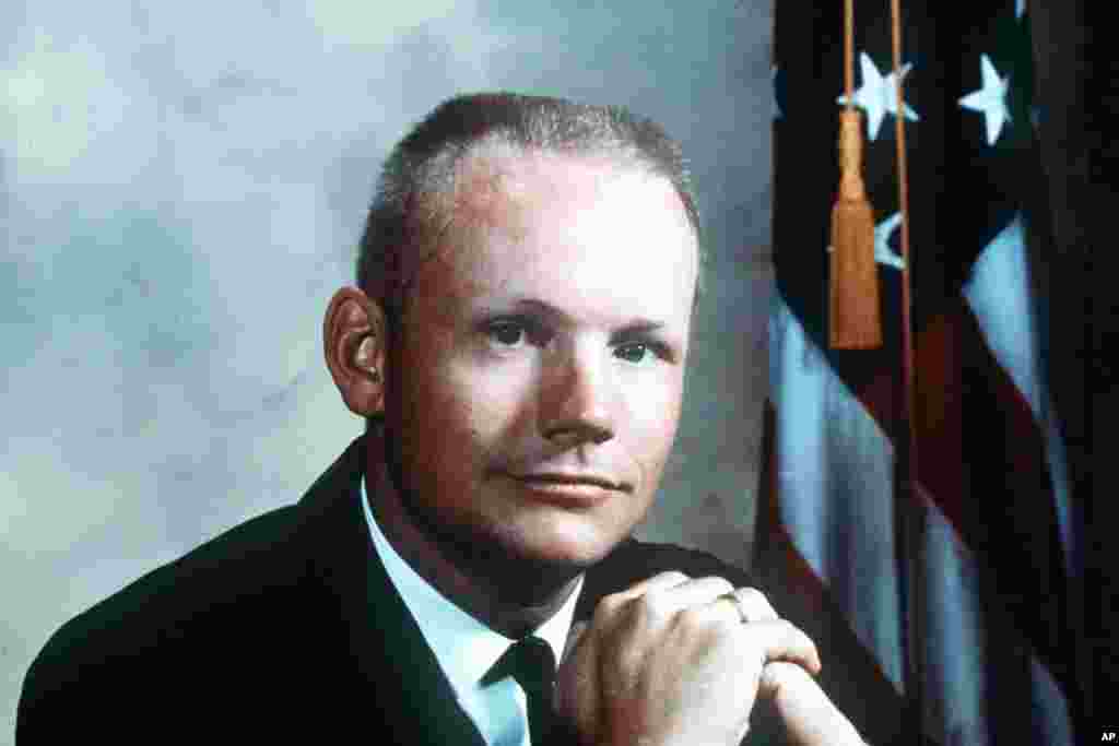 Phi h&agrave;nh gian Armstrong , th&aacute;ng 7, 1969. (AP-Photo/NASA/Ho) 