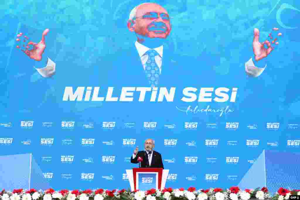 Turkey&#39;s main opposition party CHP leader Kilicdaroglu is holding a rally in Mersin, Turkey