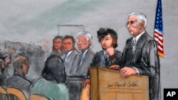 Nghi phạm đánh bom Boston Dzhokhar Tsarnaev và luật sư.