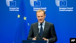 Avrupa Birliği Konseyi Başkanı Donald Tusk, Polonya Cumhurbaşkanı Andrezj Duda'dan acil görüşme talep etti. 