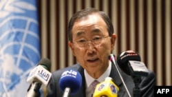 Tổng thư ký Ban Ki-moon yêu cầu tuân thủ lệnh cấm vận và cảnh báo cả quốc gia cung cấp lẫn ông Gbagbo đều phải chịu trách nhiệm về việc vi phạm