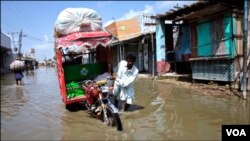 پاکستان کے دارالحکومت اسلام آباد کے مضافات میں افغان پناہ گزین مقیم ہیں۔