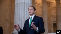 Thượng nghị sĩ Cộng hòa Pat Toomey.