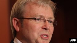 Thủ tướng Australia Kevin Rudd nói rằng những thay đổi lớn nhất sẽ là chấm dứt viện trợ tài chính trực tiếp cho Trung Quốc và Ấn Độ